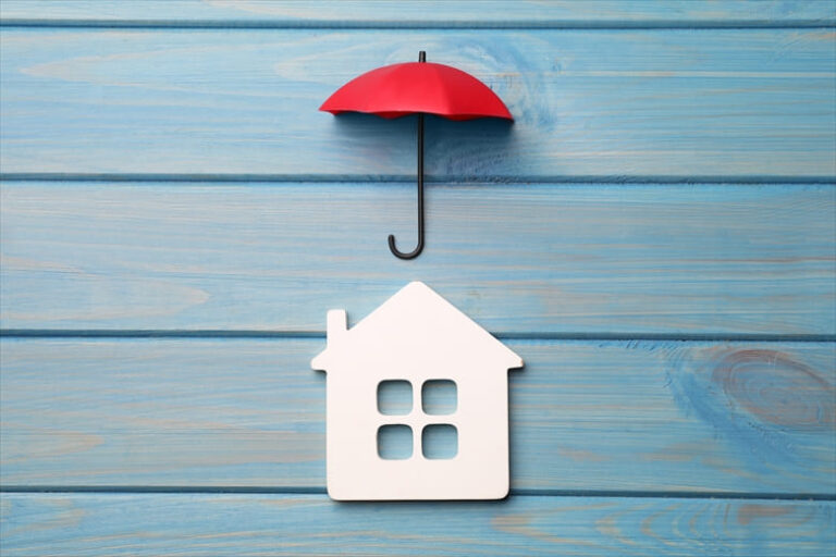 雨漏りは屋根から？外壁や窓からの雨漏りとは！？