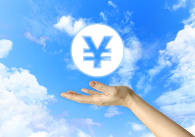 外壁塗装の費用相場を塗料と業者別に徹底解説！