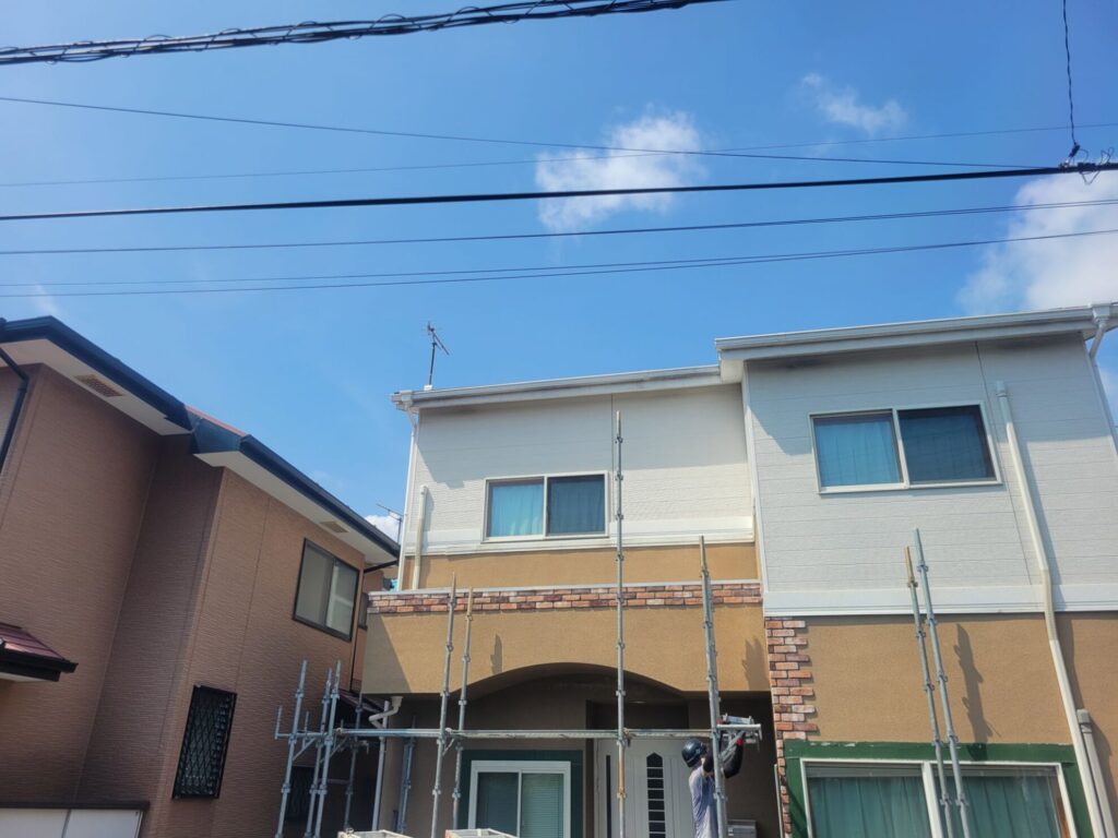 秦野市 N様邸 足場組立中の様子
