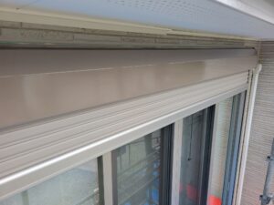 秦野市 U様邸 シャッターボックス塗装完了｜防錆塗膜が均一に形成された仕上がり｜ペイントホームズ秦野店