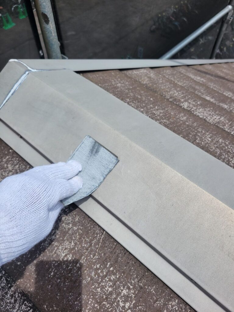 平塚市で鉄部・付帯部を塗装｜ケレン・錆止めから上塗りまで【F様邸】