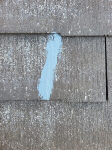 平塚市F様邸の屋根材のひび割れ補修後