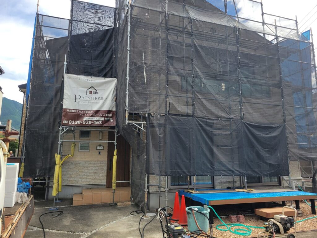 秦野市　足場の設置完成